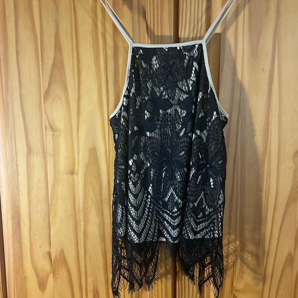 Lace top - Picture 1 of 3